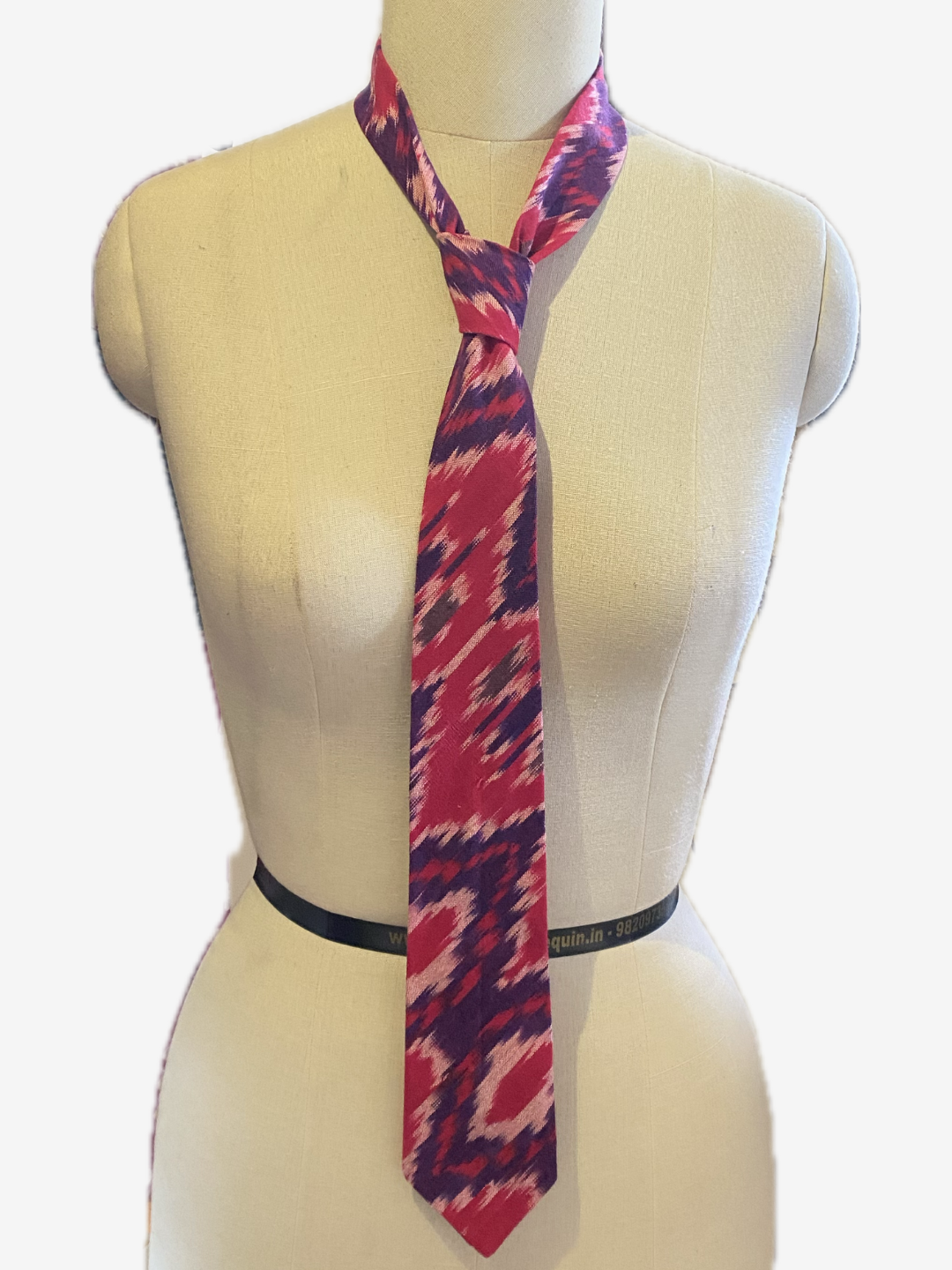 Ikat Tie